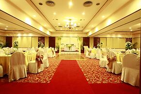 Waterfront Airport Hotel & Casino