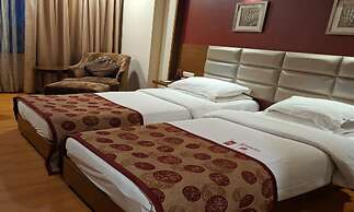 Lords Plaza, Surat