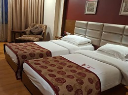 Lords Plaza, Surat