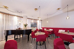 Hotel Alex