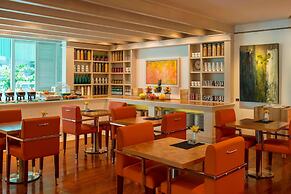 Four Points by Sheraton Sheikh Zayed Road, Dubai