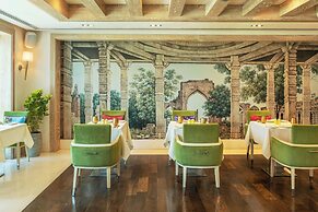Four Points by Sheraton Sheikh Zayed Road, Dubai