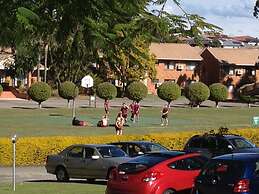 Quality Hotel Robertson Gardens