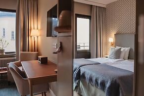 Home Hotel Wellington