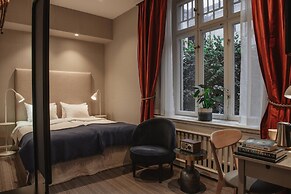 Home Hotel Wellington