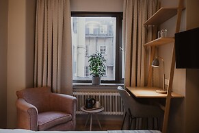 Home Hotel Wellington