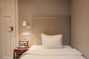 Home Hotel Wellington
