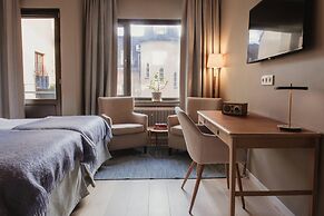 Home Hotel Wellington