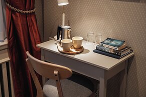 Home Hotel Wellington