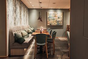 Home Hotel Wellington