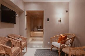 Home Hotel Wellington