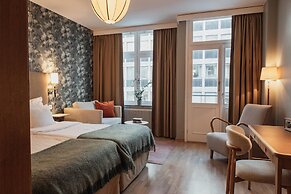 Home Hotel Wellington