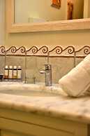 Angelica Boutique Hotel
