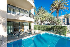 Imperial Hotel Gold Coast