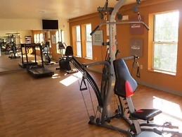 Crown Choice Inn & Suites Lakeview & Waterpark