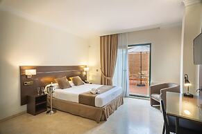 Hotel Mainake