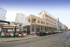 Hotel Mainake