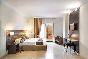 Hotel Mainake