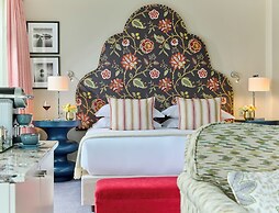 Trident Hotel