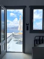 IKIES Santorini