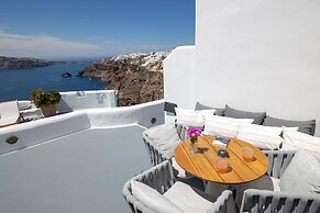 IKIES Santorini