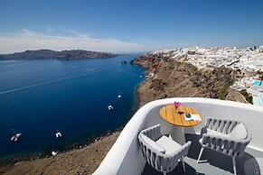 IKIES Santorini