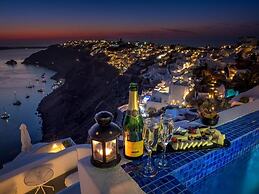 IKIES Santorini