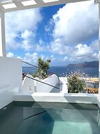 IKIES Santorini