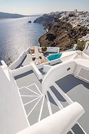 IKIES Santorini