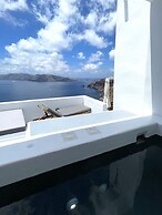 IKIES Santorini