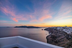 IKIES Santorini
