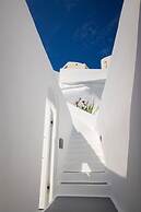 IKIES Santorini
