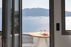 IKIES Santorini