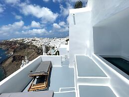 IKIES Santorini