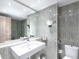 Hotel Mercure Luxembourg Kikuoka Golf & Spa