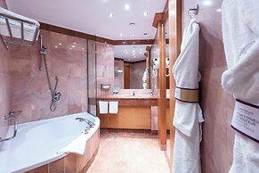 Hotel Mercure Luxembourg Kikuoka Golf & Spa
