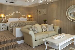 The Twelve Apostles Hotel and Spa