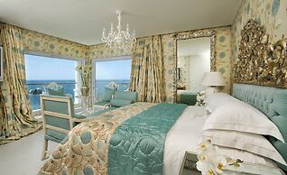 The Twelve Apostles Hotel and Spa