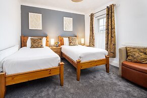 Boars Head Hotel