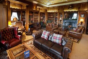Dalhousie Castle