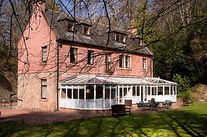 Dalhousie Castle