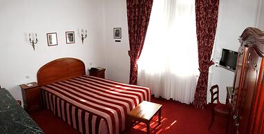 Belle Hôtel, Lille Ouest