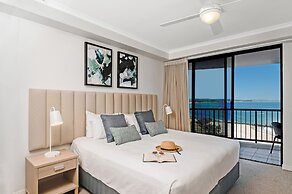 Mantra Coolangatta Beach