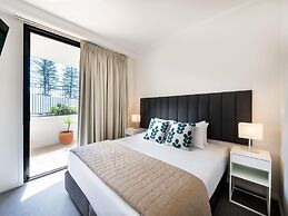 Mantra Coolangatta Beach