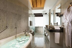 Hilton Moorea Lagoon Resort and Spa