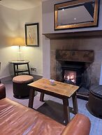 Noel Arms Hotel