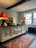 Noel Arms Hotel