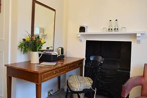 Noel Arms Hotel