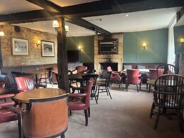Noel Arms Hotel