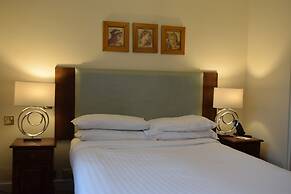 Noel Arms Hotel